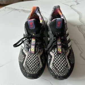 Men’s Adidas Sneakers 8.5